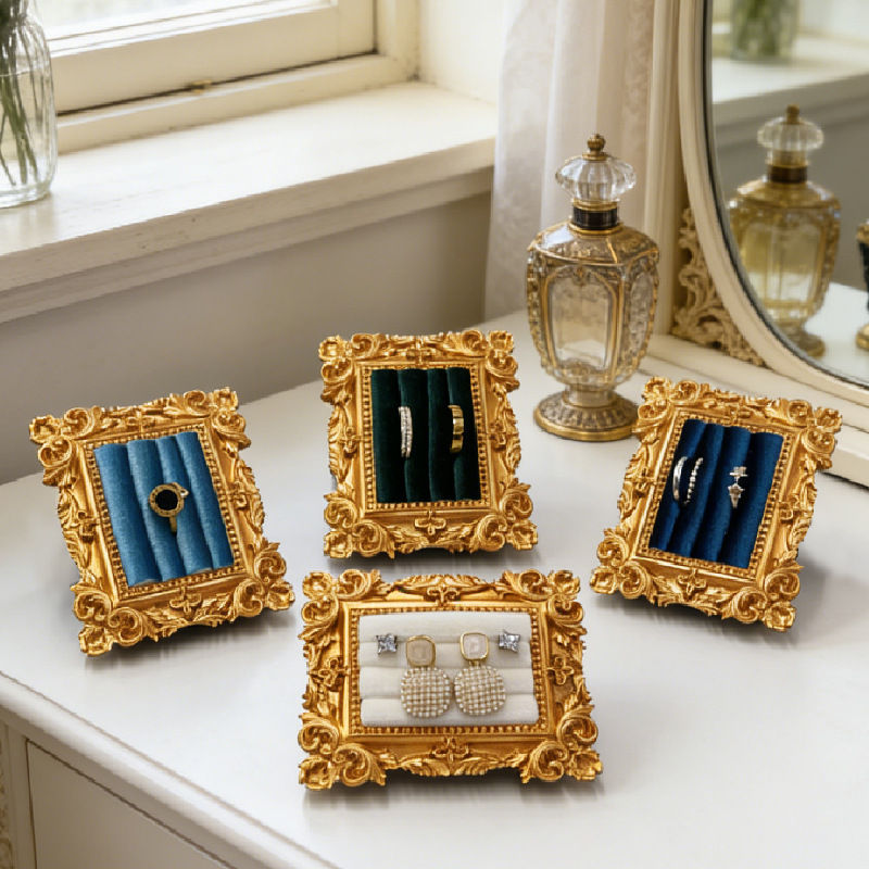 Vintage Picture Frame Ring Dis - огляд і ціна Desk Setup Vintage