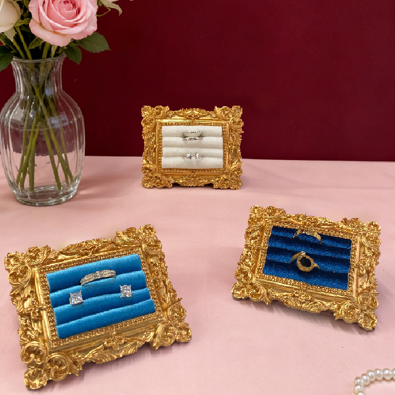 Vintage Picture Frame Ring Dis - огляд і ціна Desk Setup Vintage