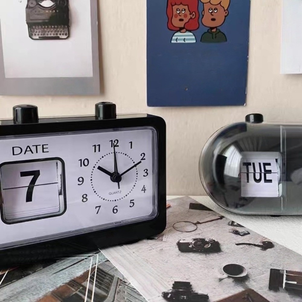 Electronic Manual Page-flippin - огляд і ціна Desk Setup Vintage