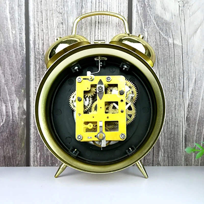 Metal Mechanical Alarm Clock C - огляд і ціна Desk Setup Vintage